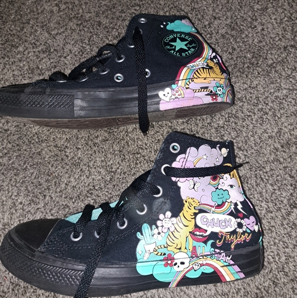 2 Youth Converse psychedelic pattern high top shoes. - Picture 6 of 8